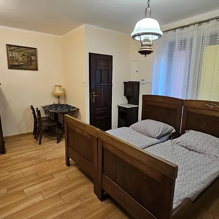 POKOJE GOŚCINNE MAJKA Apartament Stare jest Piękne * Mrągowo
